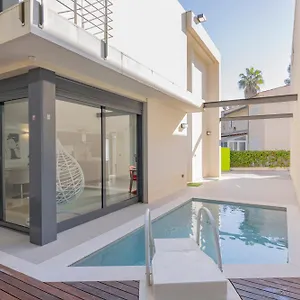villa-pam-playa-de-muro-200m-to-beach.allmallorcahotels.com/